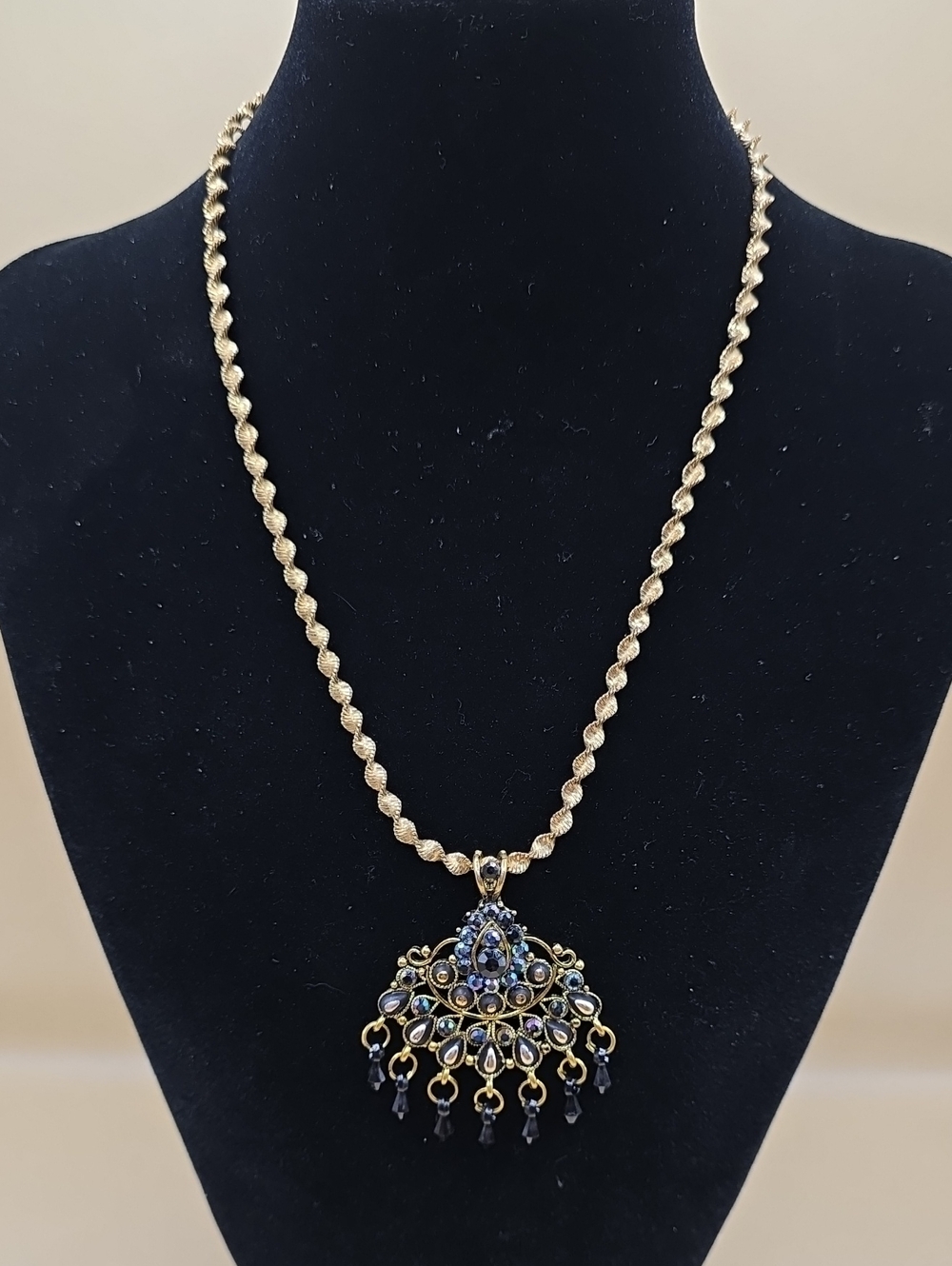 Vintage Victorian Revival Style Necklace